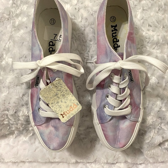 Mudd Shoes - Mudd Ladies Beyley Tie Dye Pink Lace Up Sneakers - NWOT - 7 1/2